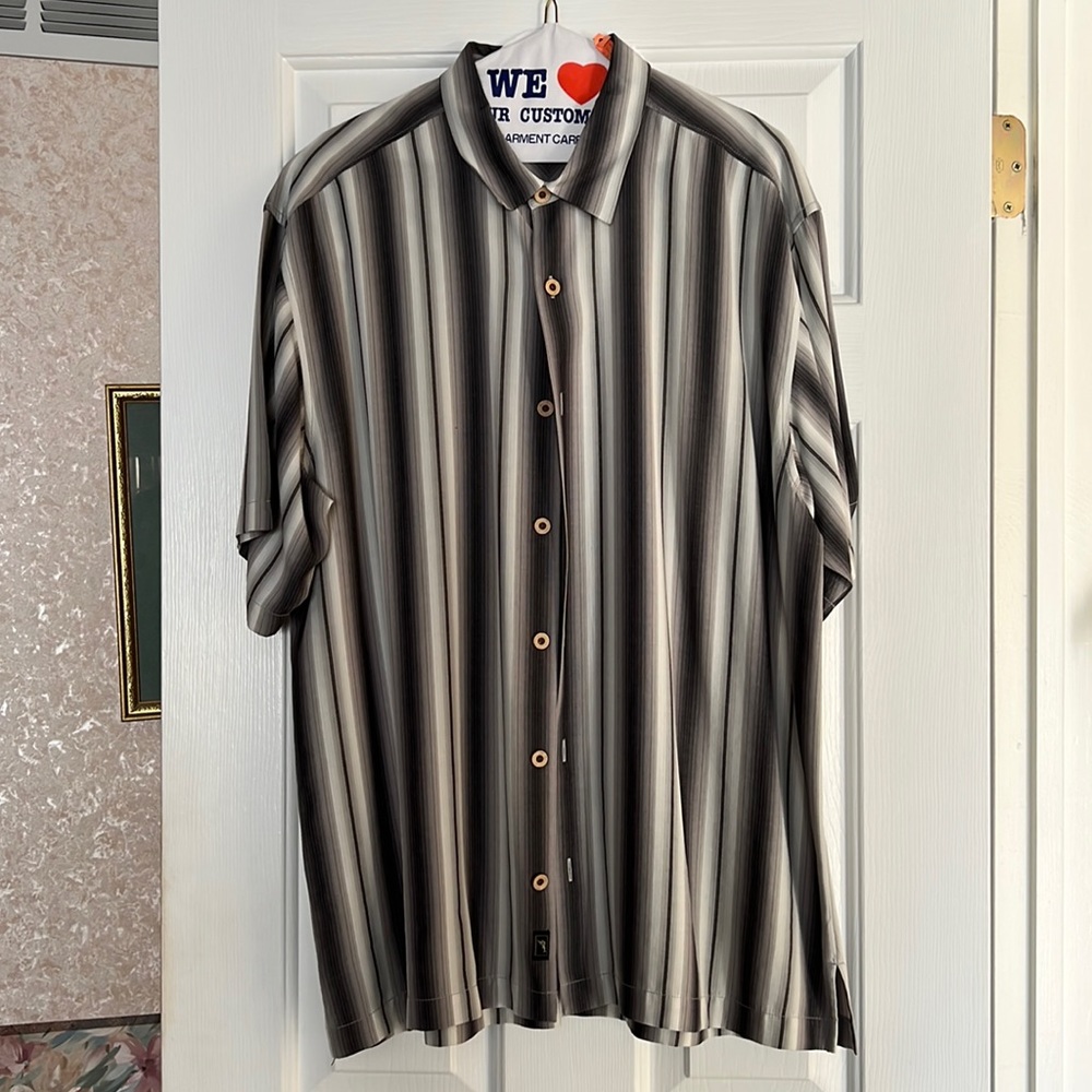 Mens Tommy Bahama shirt